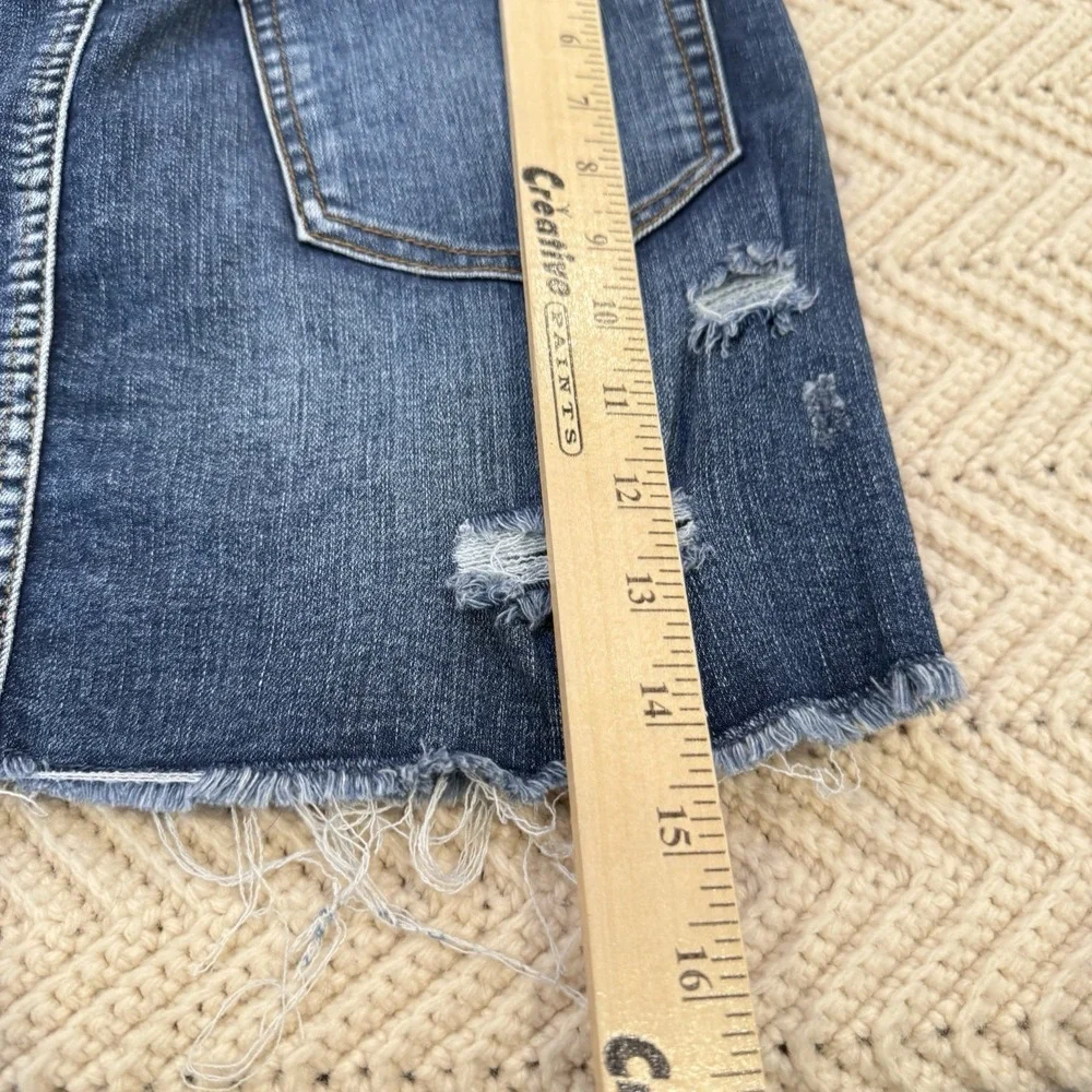 Altar'd State Mini Skirt Womens XS Dark Denim Cut Off Distressed Jean - Picture 7 of 8